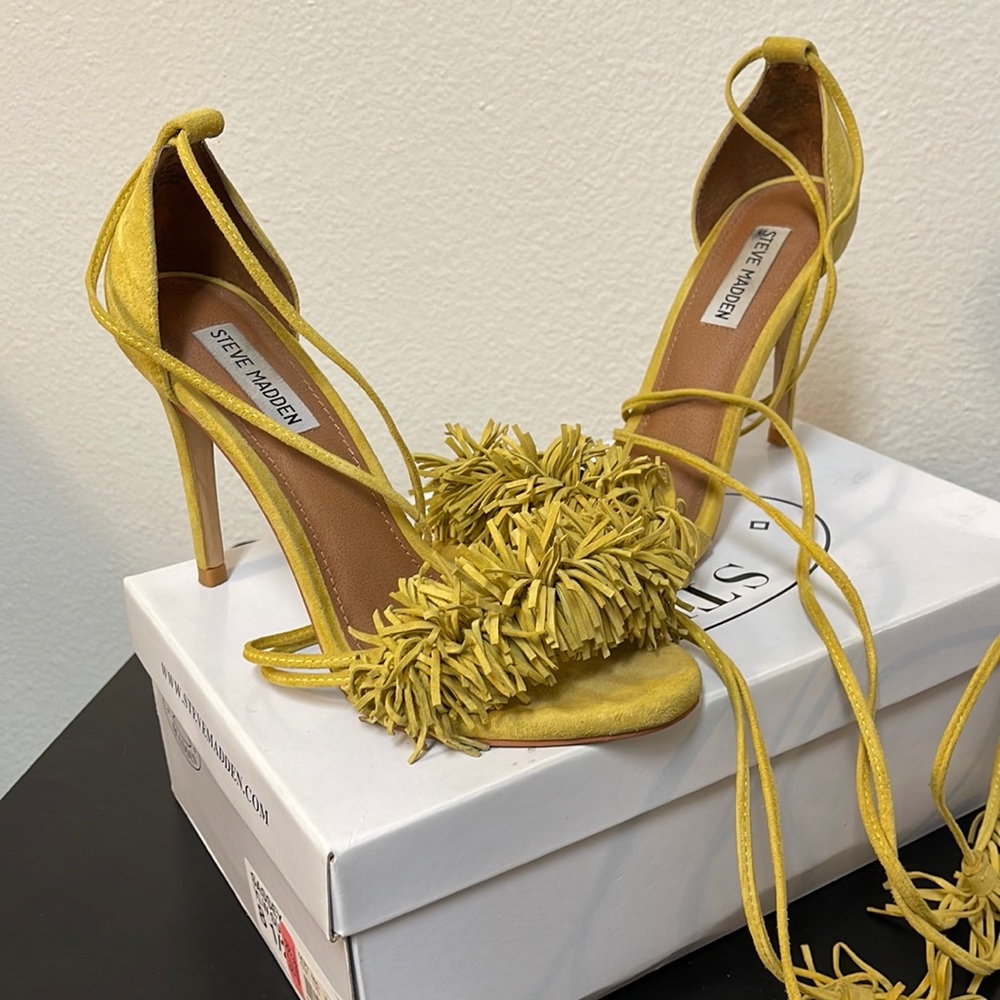 Steve Madden Lace up heels